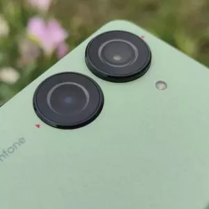 Le Zenfone 11 d'Asus, petit mais costaud, se dévoile