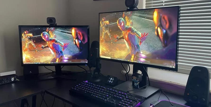 Améliorez votre bureau : 8 astuces pour optimiser votre configuration à deux écrans