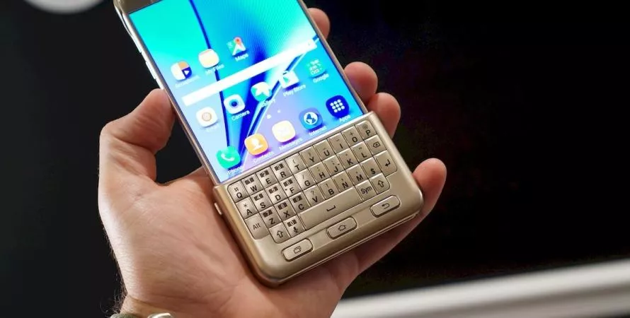 Retour sur l'époque où Samsung a tenté de remettre au goût du jour le clavier QWERTY physique