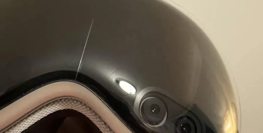 Un problèmes de fissures inattendues sur le Vision Pro d'Apple