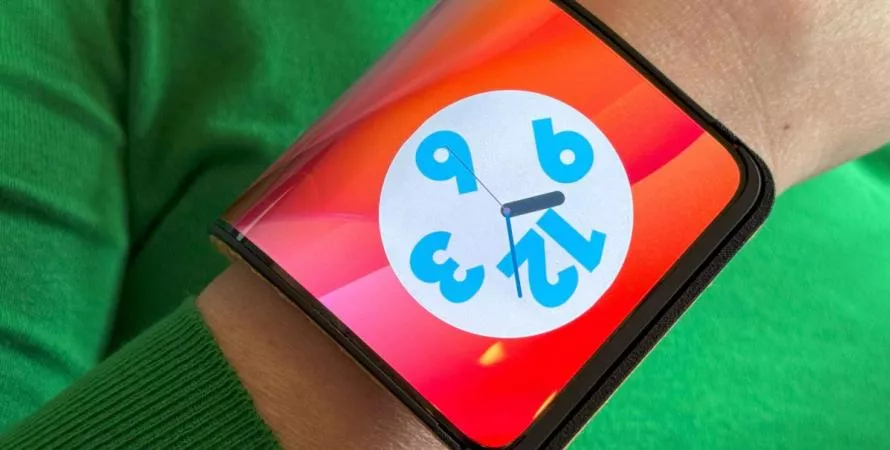 Plongée dans le concept d'écran adaptable de Motorola au MWC 2024