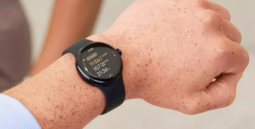 La Google Pixel Watch 3 pourrait intégrer l'UWB pour un déverrouillage de téléphone plus sécurisé