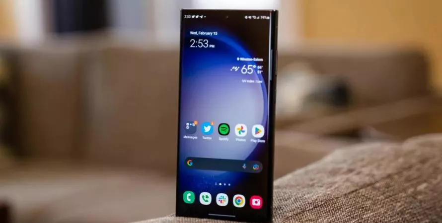 Samsung redonne vie à la protection contre le brûlage d'écran avec la mise à jour One UI 6.1