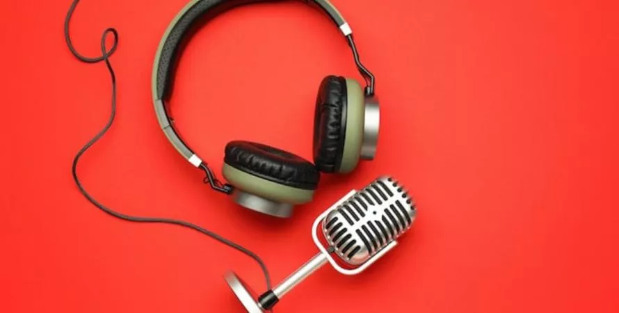Plongez dans l'univers des podcasts : Les apps incontournables sur Android et iPhone