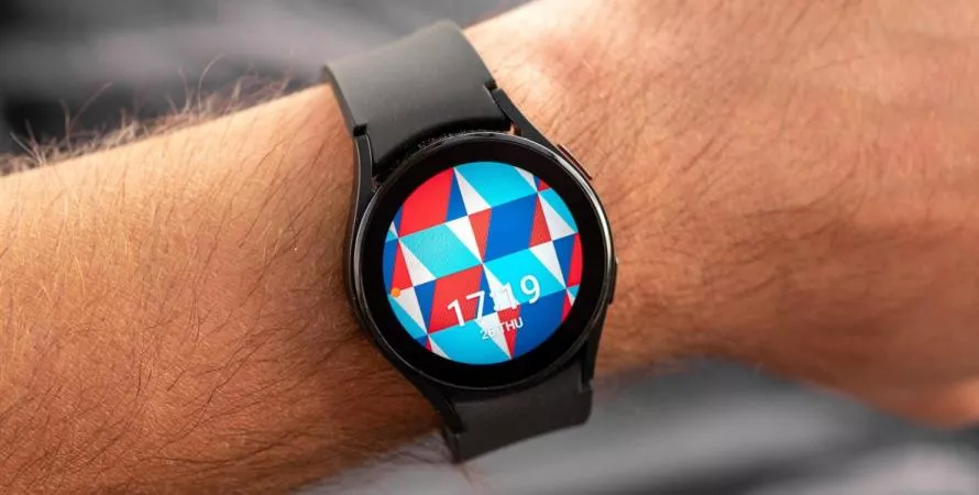 La nouvelle montre Samsung Galaxy Watch FE bientôt disponible