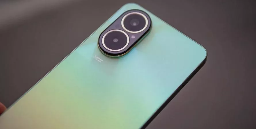 Test du Realme C67: L'économie est-elle synonyme de qualité?