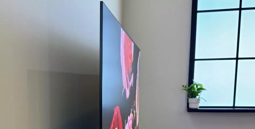 Samsung S95D éblouit avec son nouveau filtre anti-reflet