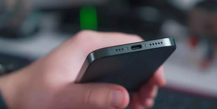 Les iPhone 16 et 16 Pro débarquent avec un nouveau look ?