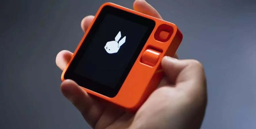 Le Rabbit R1 : un gadget AI intrigant mais perfectible