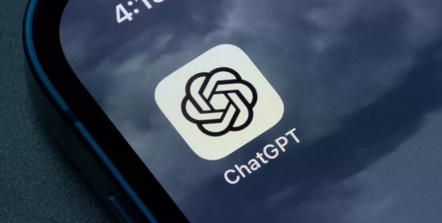 OpenAI envisage la création de contenu adulte par IA