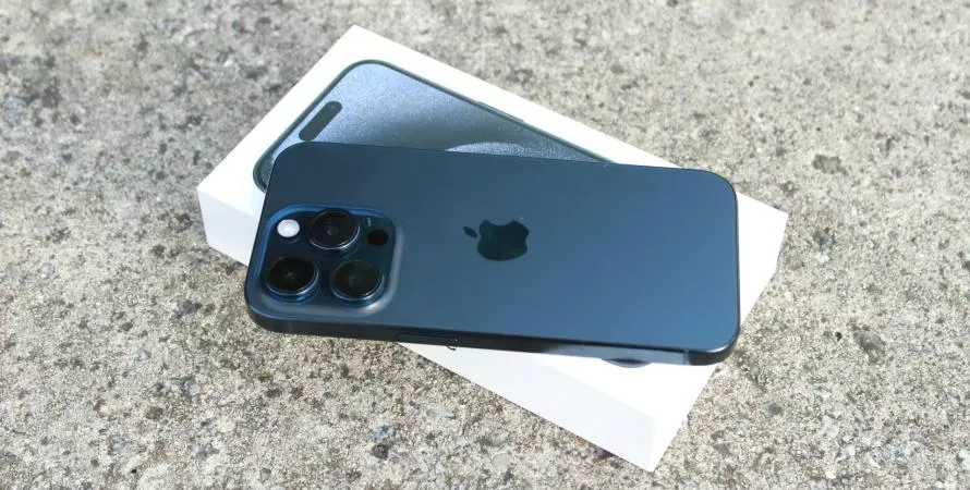 L'iPhone 16 Pro : des bords plus fins et un FaceID plus discret ?