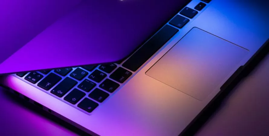 Bientôt des MacBooks avec écran tactile? Ce que nous savons