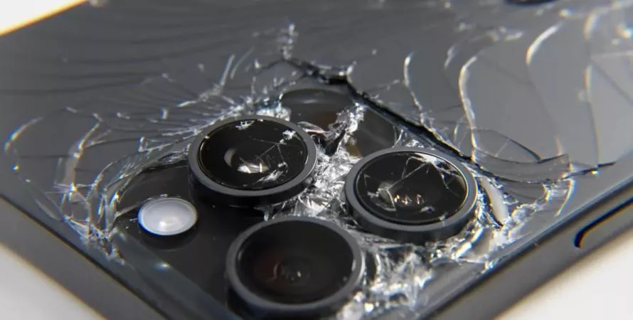 Apple ajuste sa garantie : les microfissures d'écran non couvertes