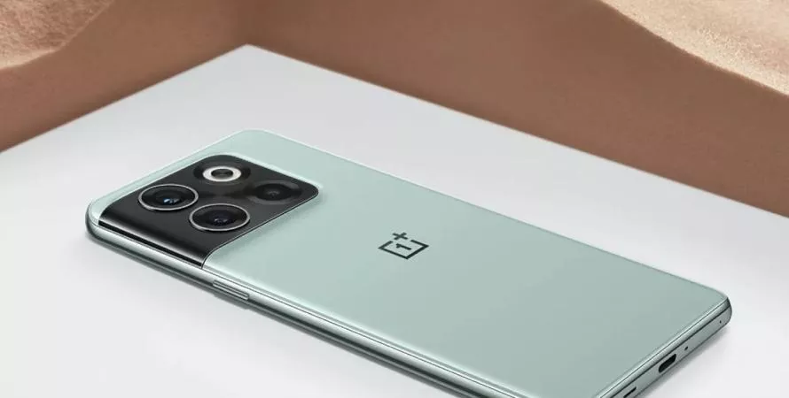 OnePlus 10T : une mise à jour bienvenue pour régler les bugs de 2022