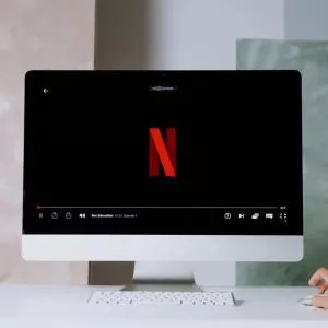 Netflix envisage une version gratuite en Europe et en Asie
