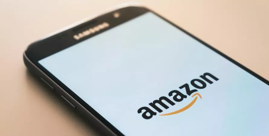 Amazon prépare un nouveau concurrent pour ChatGPT et Gemini