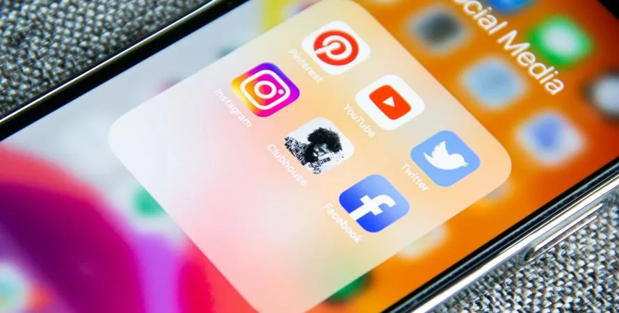 Comment retrouver les utilisateurs bloqués sur vos réseaux sociaux ?