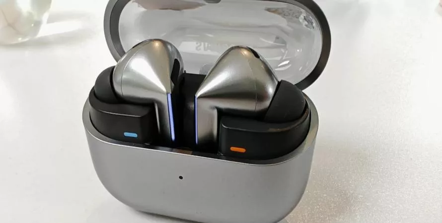 Samsung lance ses Galaxy Buds 3 et Buds 3 Pro avec des innovations marquantes