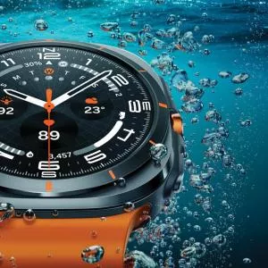 Samsung dévoile sa nouvelle Galaxy Watch Ultra face à Apple