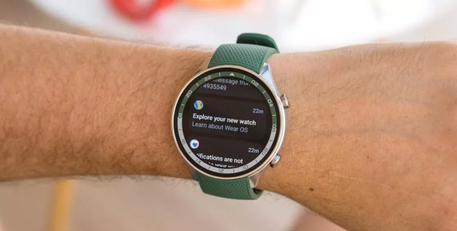 Test de la nouvelle montre OnePlus Watch 2R : légère et efficace