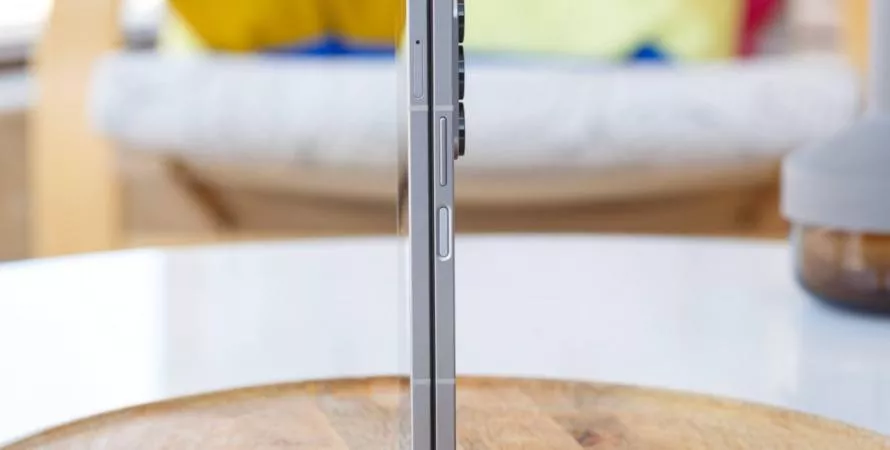 Le futur smartphone pliable de Samsung promet plus de finesse
