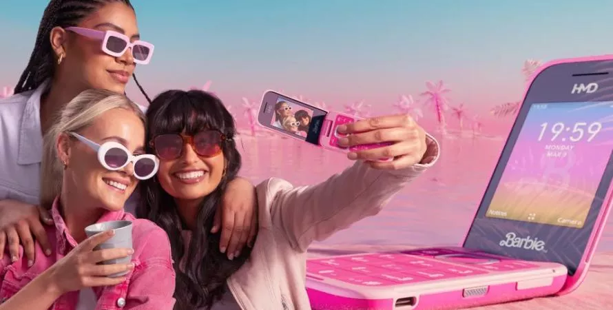 Le téléphone rétro Barbie débarque en octobre : tout ce qu’il faut savoir