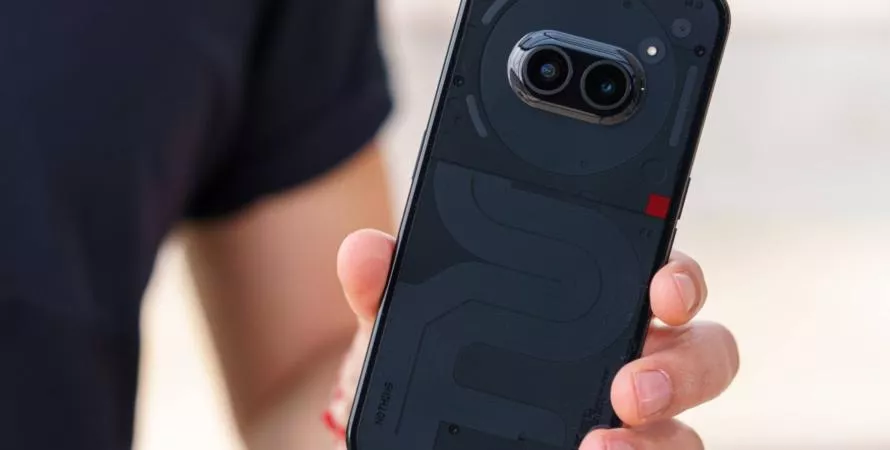 Nothing OS 3.0 : la nouvelle mise à jour Android débarque en version bêta sur le Phone (2a)