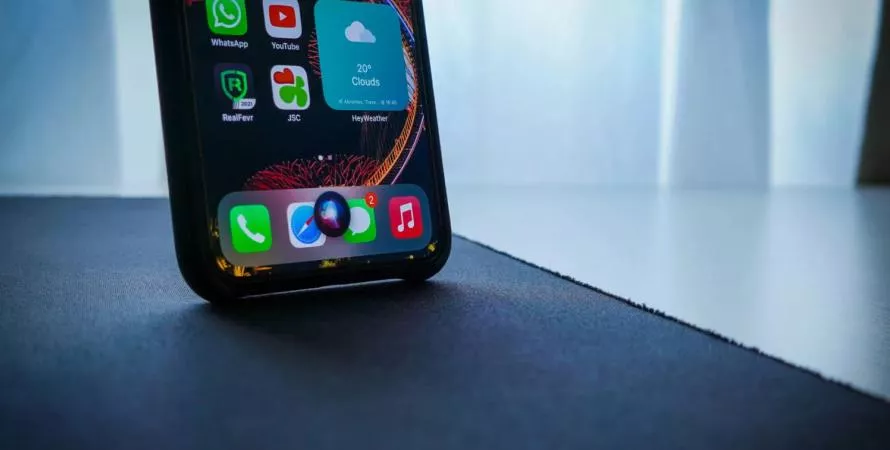 iOS 19 : Siri s'apprête à faire sa révolution avec l'intelligence artificielle
