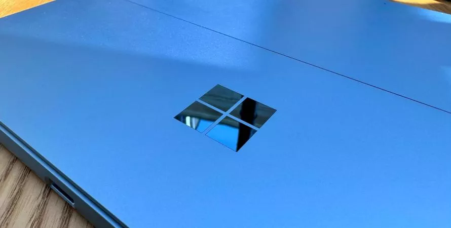 Microsoft prépare des Surface Copilot+ avec Intel pour 2025