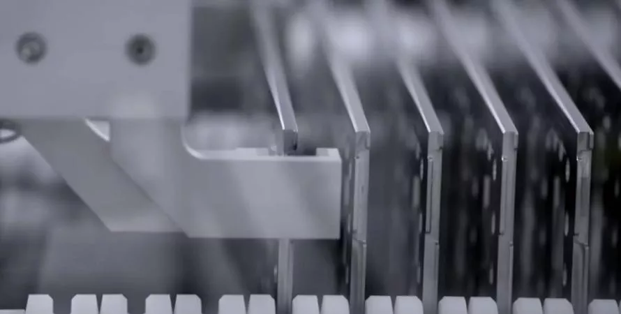 Galaxy S25 Ultra : une révolution d’écran en vue ?