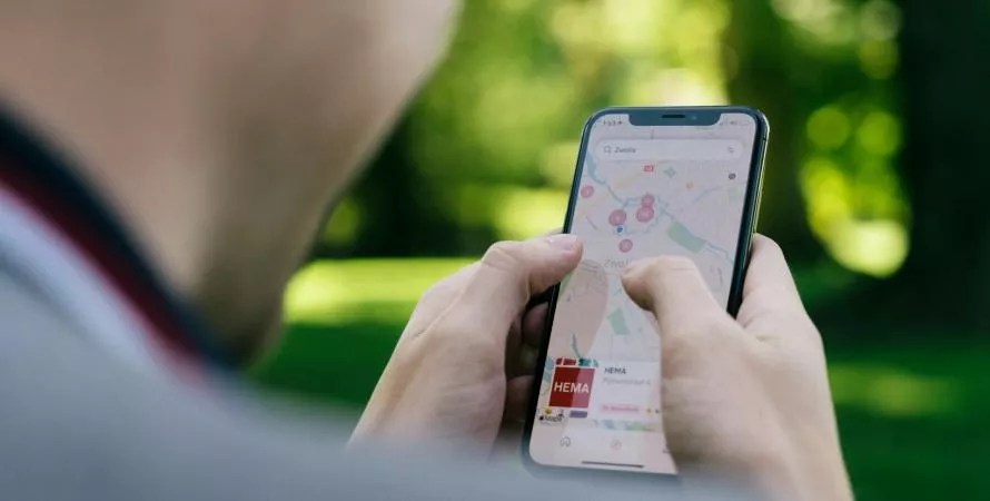 2024 : les smartphones retrouvent des couleurs après la crise