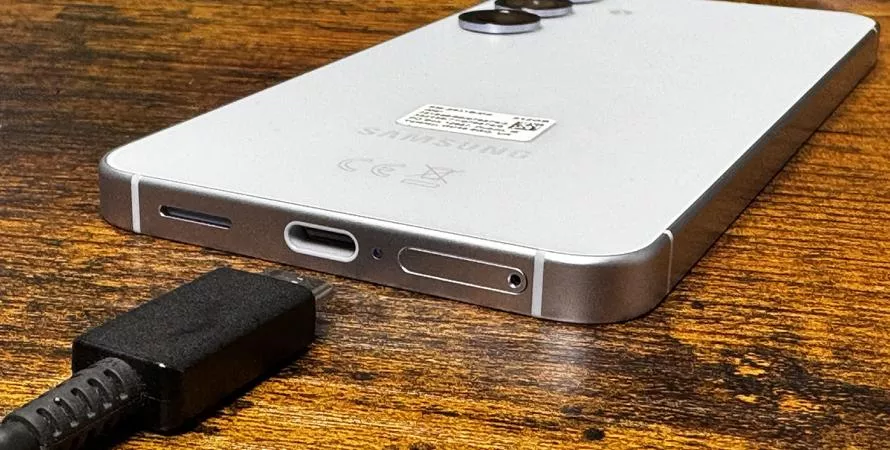Samsung pourrait enfin booster l’autonomie du Galaxy S26