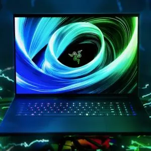 Razer Blade 18 : un monstre de puissance avec écran double mode