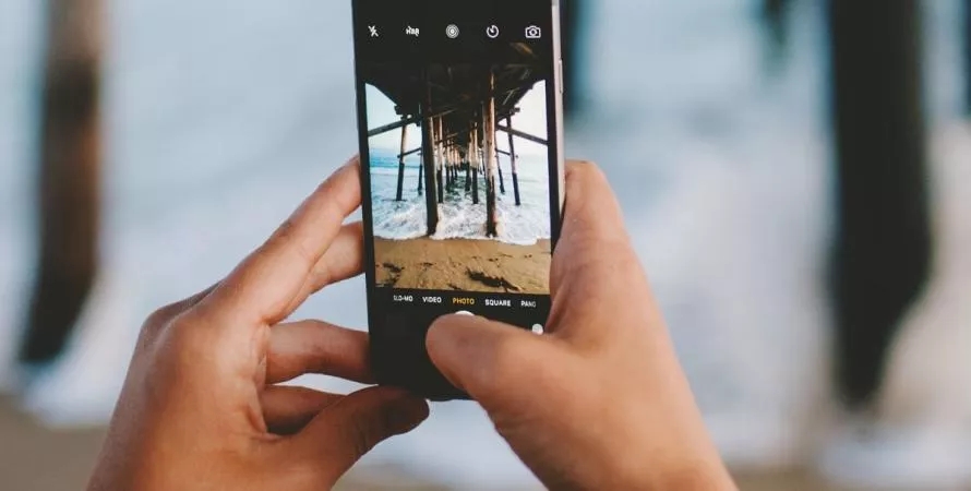 Adobe lance une version de Photoshop boostée à l’IA sur iPhone