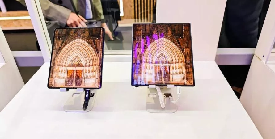 Premiers aperçus du Galaxy Z Fold 7 : plus moderne et plus fin