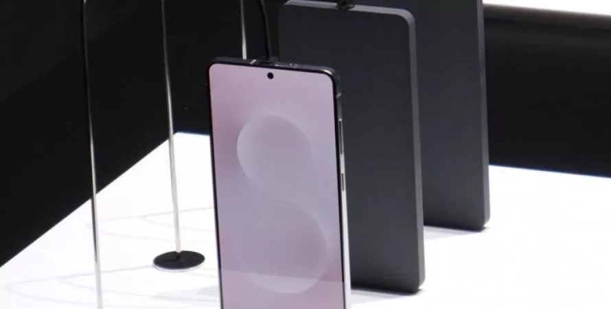 Samsung Galaxy S25 Edge : finesse extrême, solidité garantie ?