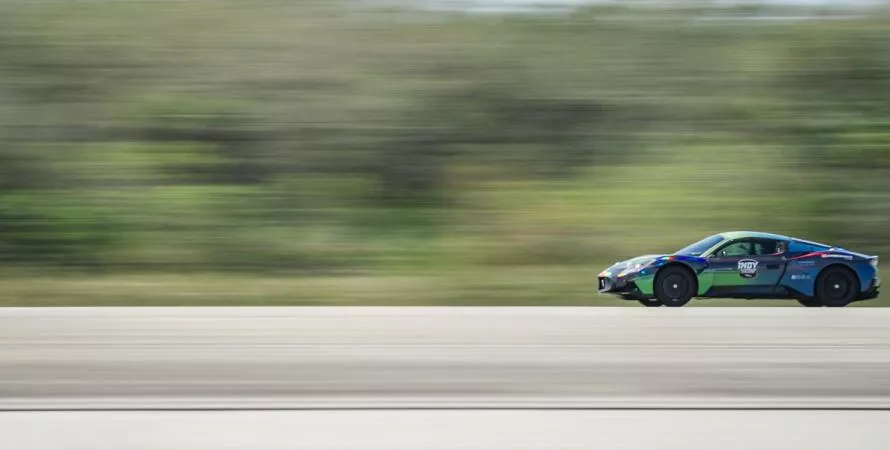 Maserati MC20 : l’intelligence artificielle bat un record de vitesse