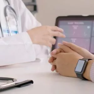 Apple Watch et mesure de la glycémie : encore plusieurs années d’attente ?