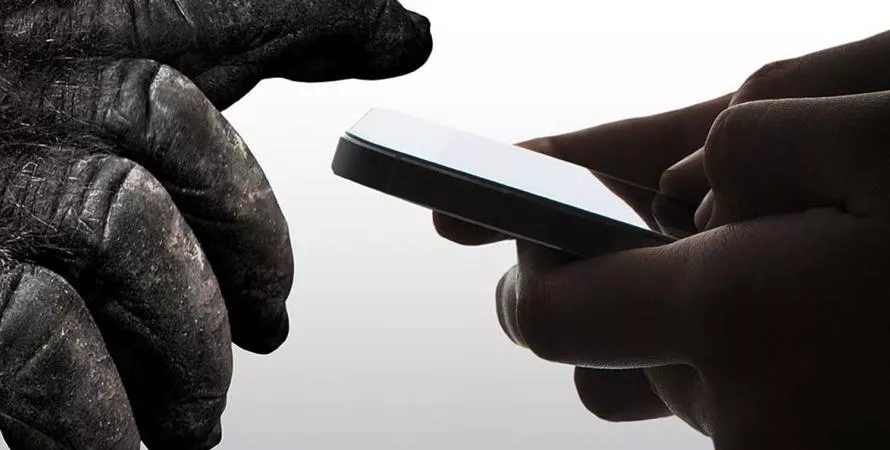 Gorilla Glass Ceramic : vers la fin des écrans cassés ?