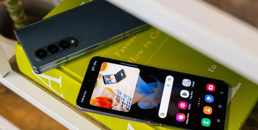 Samsung déploie enfin One UI 7 sur ses smartphones pliables