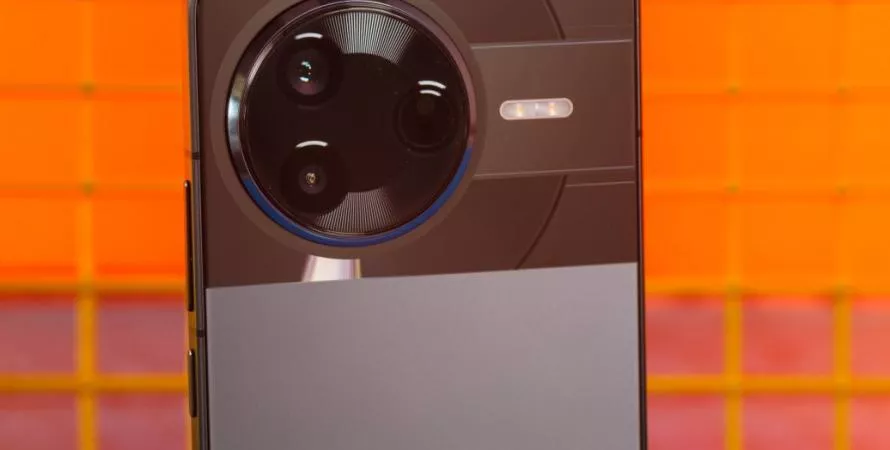 Le Poco F7 se précise : sortie mondiale prévue en juin