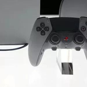 PS5 Édition 30 ans : le retour très attendu de la manette collector