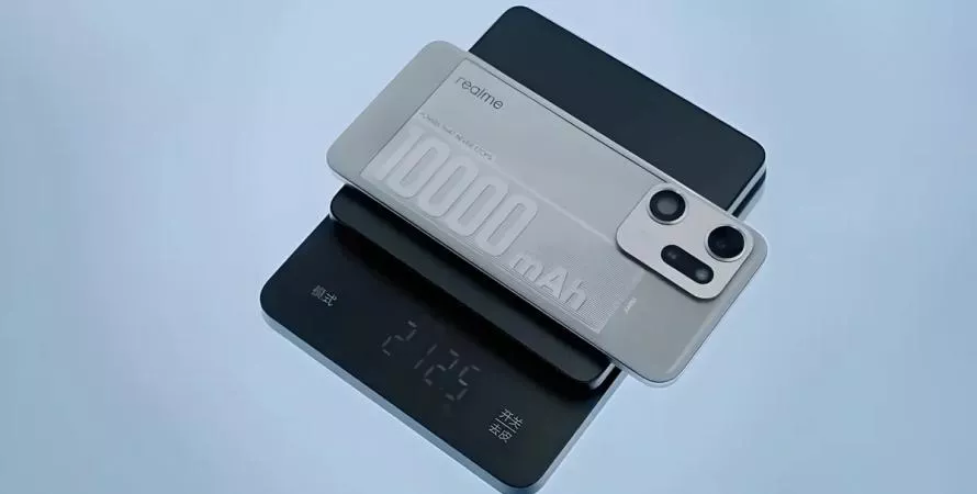 Realme prépare un smartphone avec plus de 10 000 mAh : Apple et Samsung sur le qui-vive