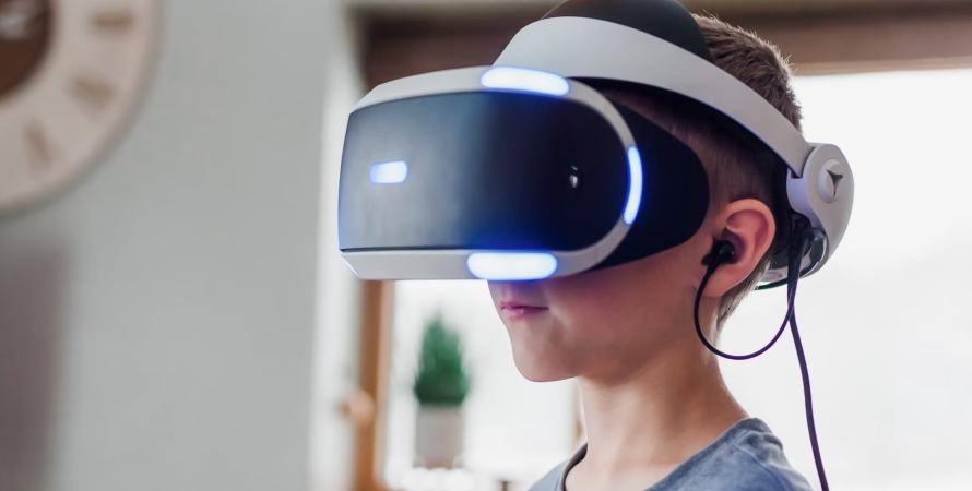 Meta accusé d'avoir censuré des recherches sur les dangers de la VR pour les enfants Meta accusé d'avoir censuré des recherches sur les dangers de la VR pour les enfants