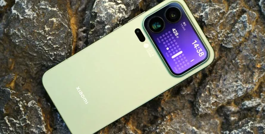 Xiaomi 17 : innovation cachée derrière une copie trop voyante ?
