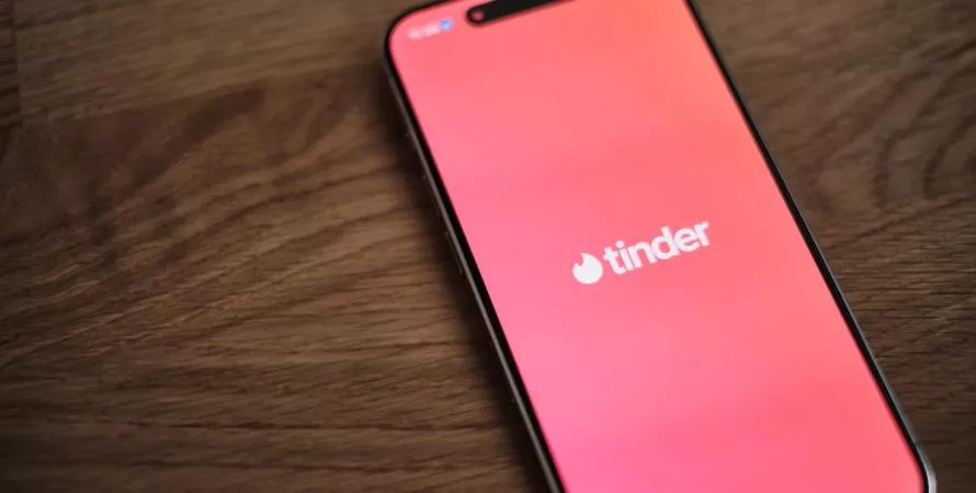 Tinder lance Chemistry, une intelligence artificielle pour améliorer vos matchs