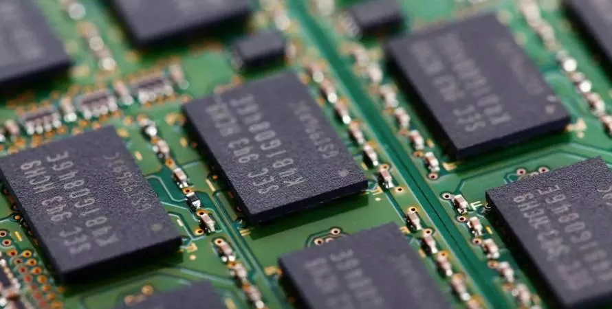 Pénurie de mémoire vive : les futurs smartphones à petit prix risquent-ils de ramer ?
