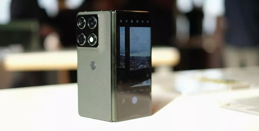 MWC 2026 : Motorola Razr Fold, le nouveau poids lourd du pliable