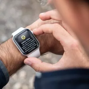 Apple Watch : pourquoi l'application Talkie-Walkie va disparaître avec watchOS 27