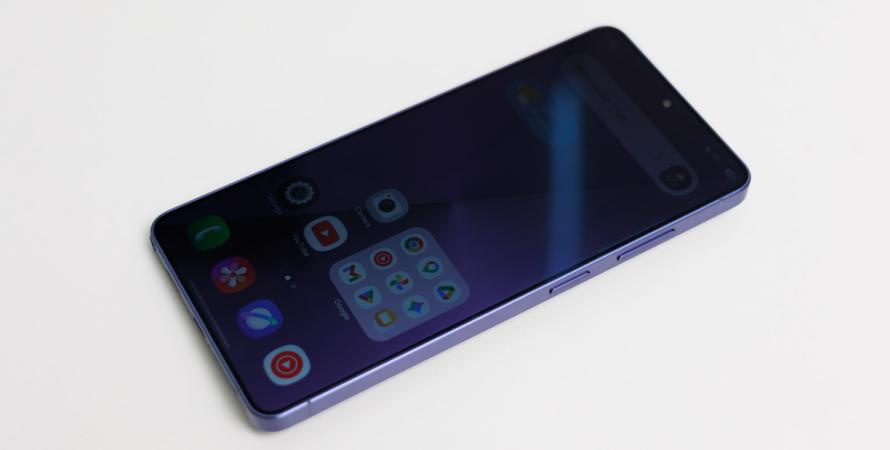 Samsung Galaxy S26 Ultra : l’écran qui fait disparaître vos données face aux curieux Samsung Galaxy S26 Ultra : l’écran qui fait disparaître vos données face aux curieux